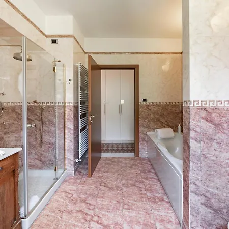 Apartment The Como