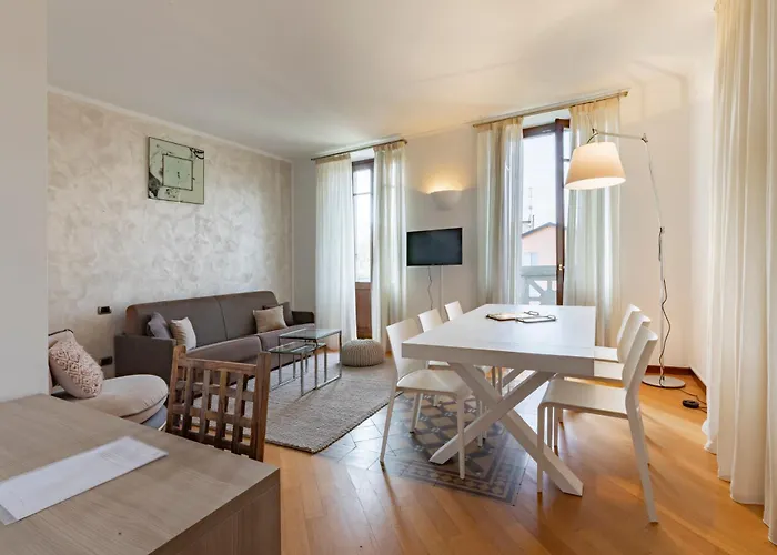 The Apartamento Como