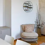 Apartment The Como