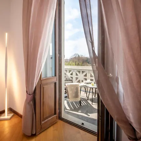 The Appartement *